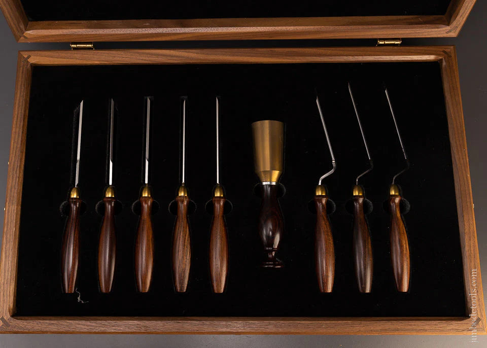 BRIDGE CITY TOOL WORKS CT-13 Nine Piece Rosewood Handled Chisel Set in Original Walnut Presentation Box -- 96674 -