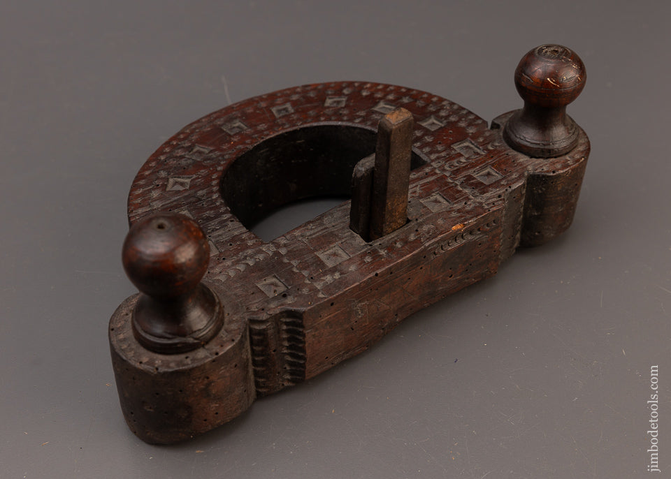 Fancy 18th Century D Shaped Carved Router Plane - 111437