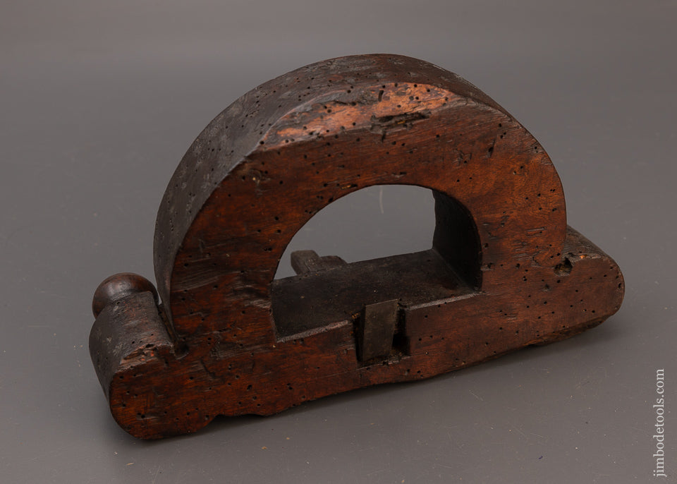Fancy 18th Century D Shaped Carved Router Plane - 111437