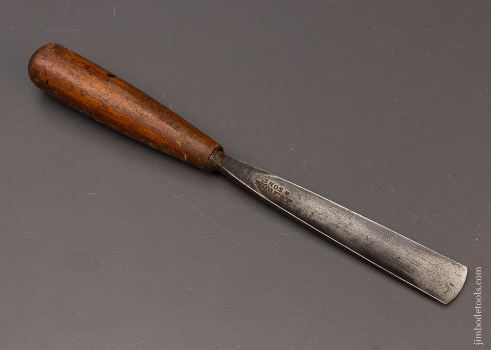 Fat ADDIS Carving Chisel Gouge Extra Wide 1 5/16 Inches Wide No. 3 Sweep - 111674