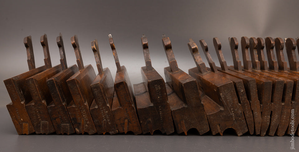 Beautiful Set of 27 Planes Hollow & Rounds & Side Beads by GRIFFITHS NORWICH - 112529