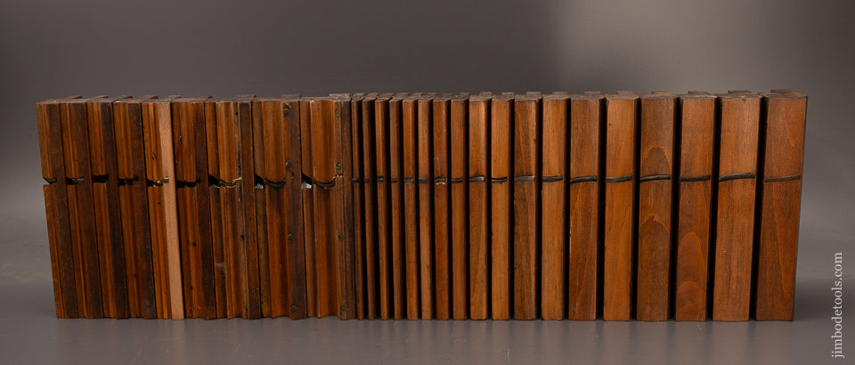 Beautiful Set of 27 Planes Hollow & Rounds & Side Beads by GRIFFITHS NORWICH - 112529