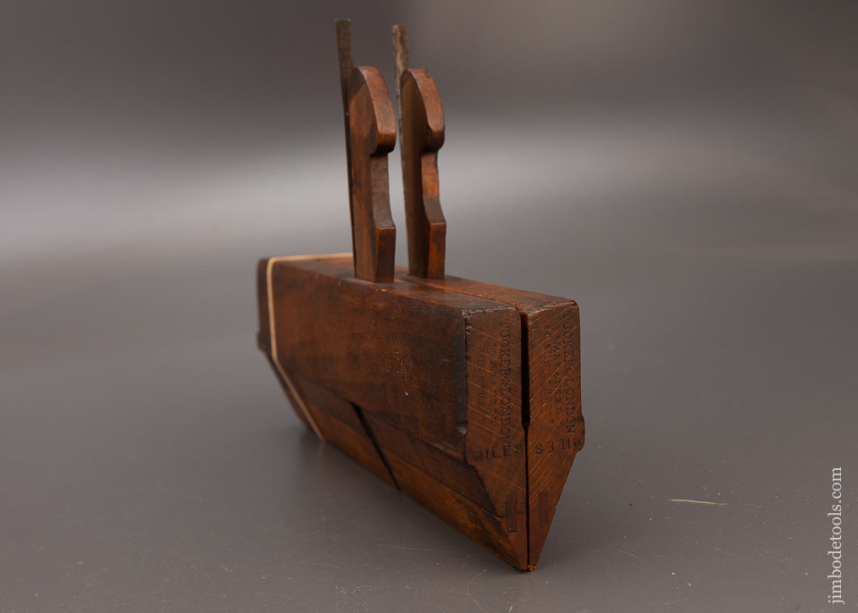 TUCKER LONDON 1867-70 Fine Pair of Side Rabbet Planes with Unusual Keyed Boxing - 112696