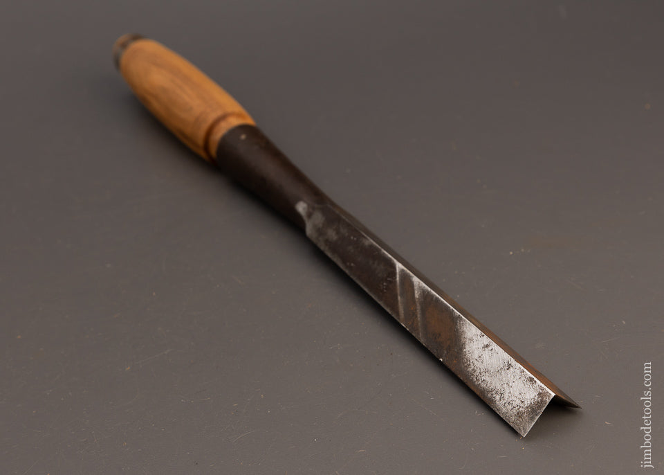 Extra Fine 5/8 Inch Framing Corner Chisel by ??? PARHAWK & CO. - 112980