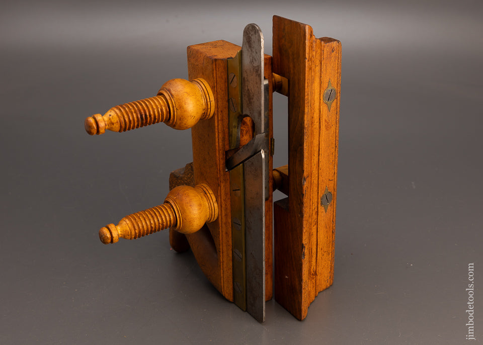MATHIESON No. 9B Screw Arm Plow Plane - 113667