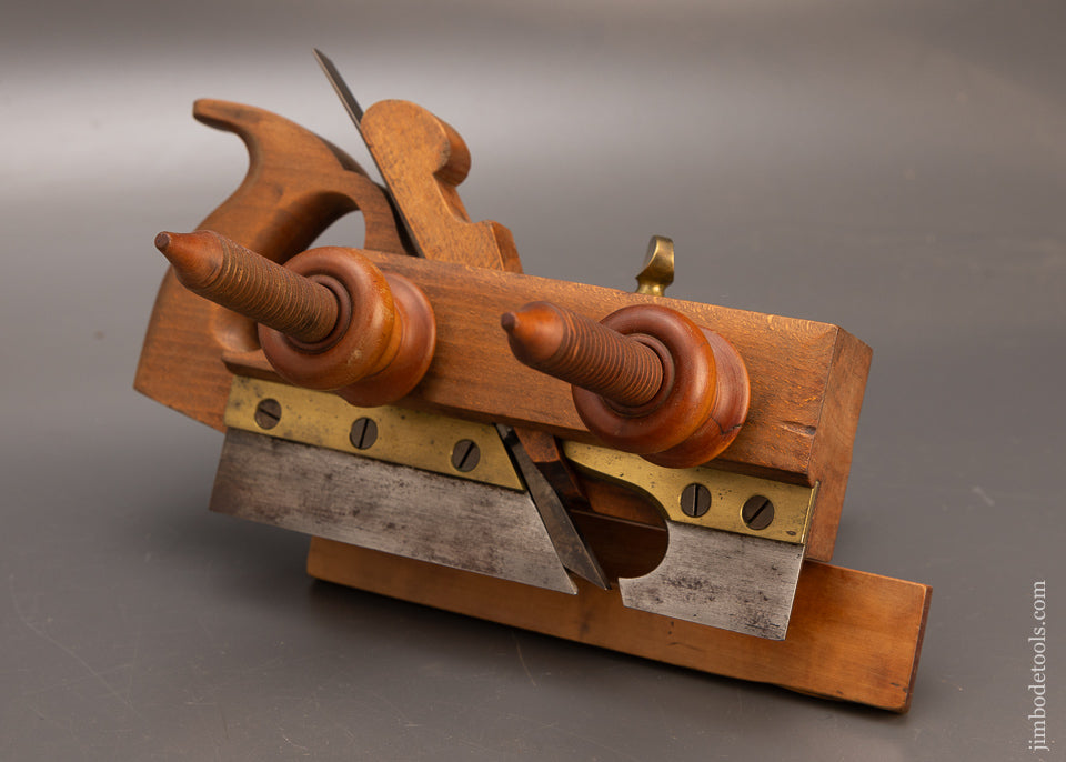 Crisp Near Mint D.R. BARTON Beech & Boxwood Screw Arm Plow Plane - 114256