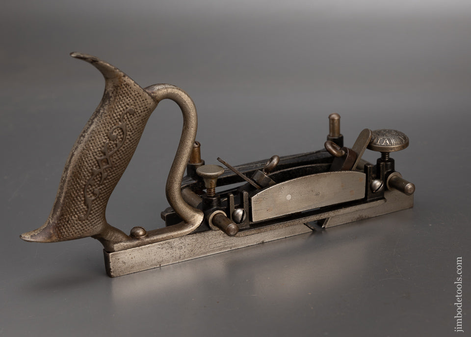 Premium Extra Fine BAILEY VICTOR No. 14 Combination Plane - 115177