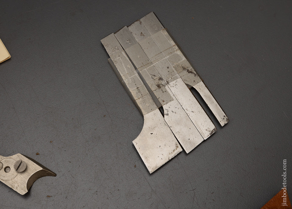 Mint & Unused 100% Complete STANLEY No. 444 Dovetail Plane in Original Box - 115378