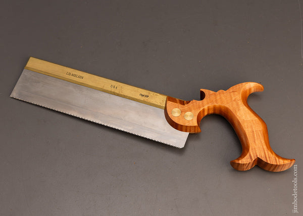 LIE NIELSEN Brass Back Dovetail Saw with Discontinued Tiger Maple Handle -  115399