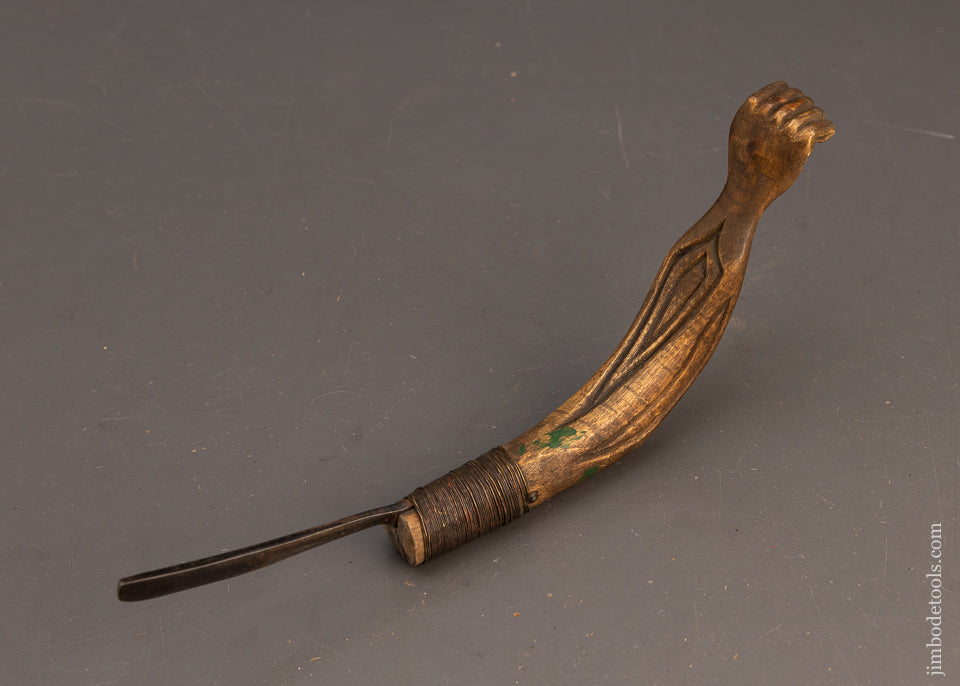 Hand Carved Clenched Fist Crooked Knife - 115584