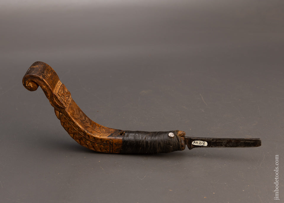 Beautifully Carved Native American Crooked Knife - 115586