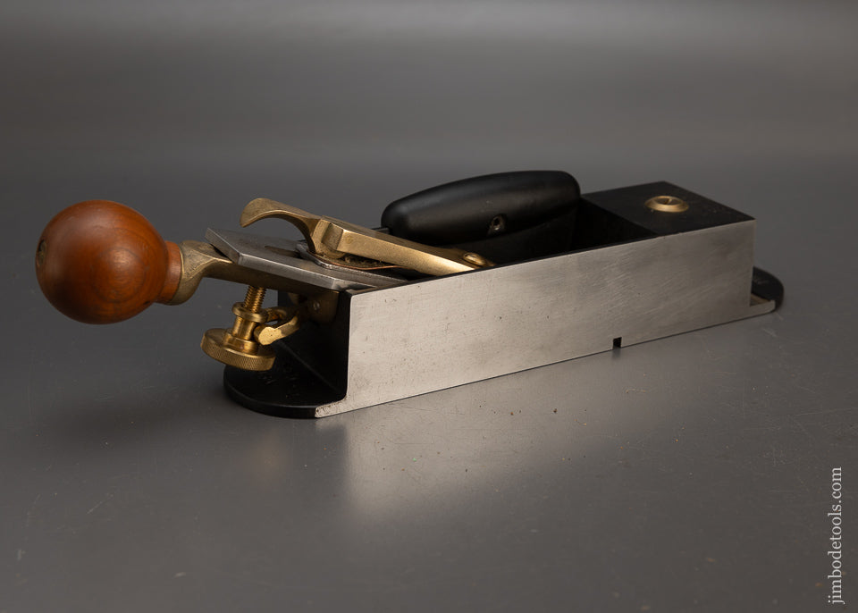 Discontinued LIE NIELSEN No. 9 Piano Maker’s Miter Plane - 115642