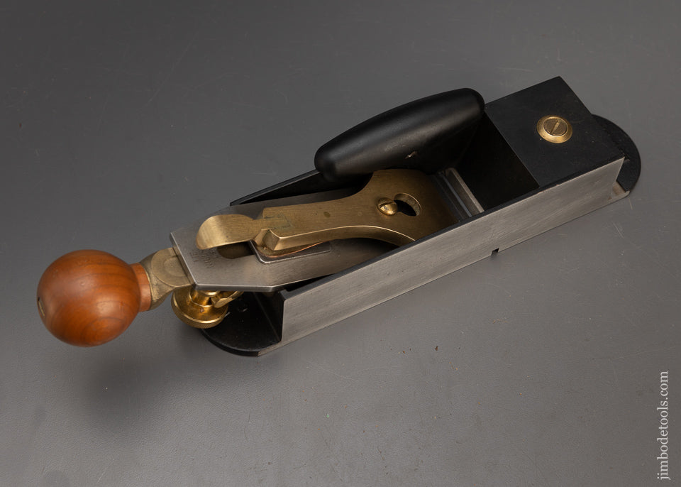 Discontinued LIE NIELSEN No. 9 Piano Maker’s Miter Plane - 115642