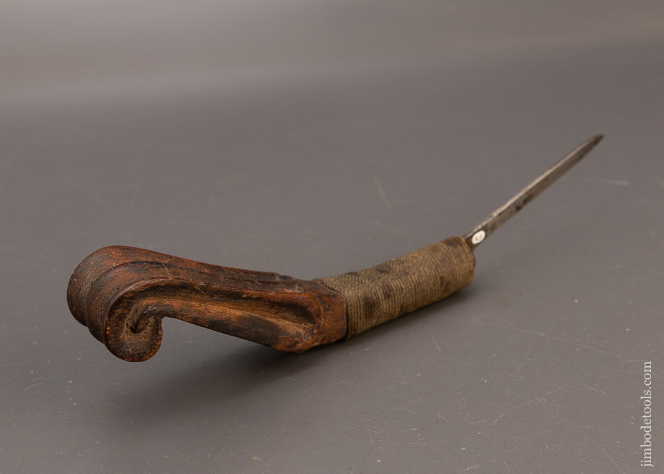 Pretty Hand Carved Fiddle Back Native American Crooked Knife - 115678