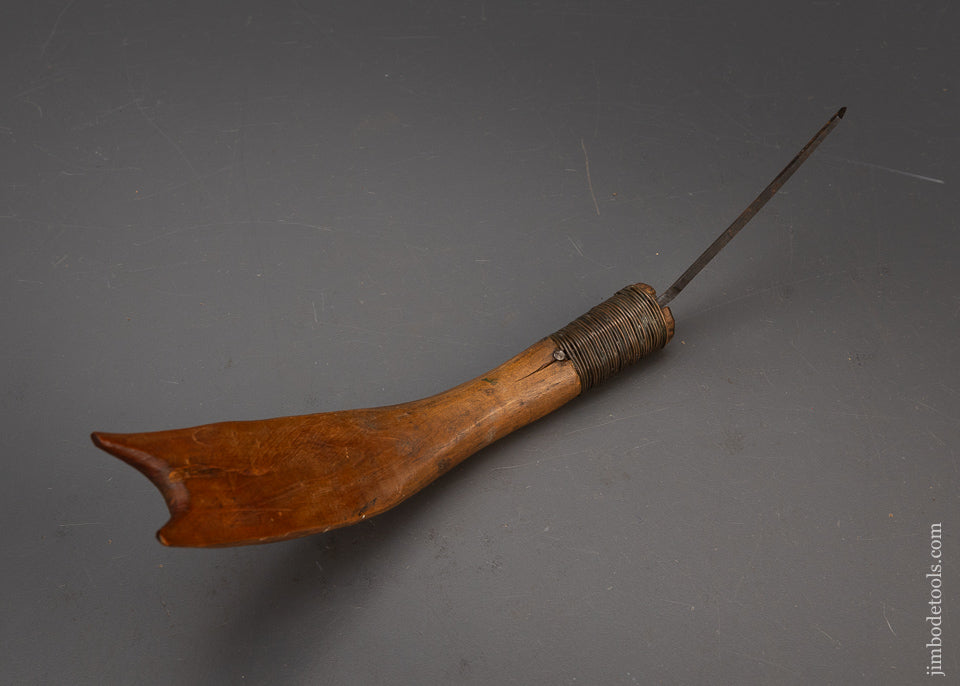 Pretty Native American Crooked Knife from Maine - 115679