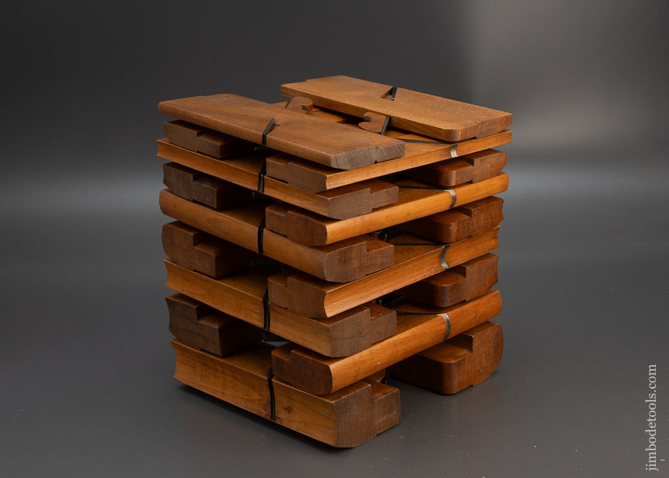 Fine Set of 18 Hollow & Round Moulding Planes with Dual Marks **** 4 STAR Mark S.&J.H WHITAKER & OHIO TOOL CO. - 115728