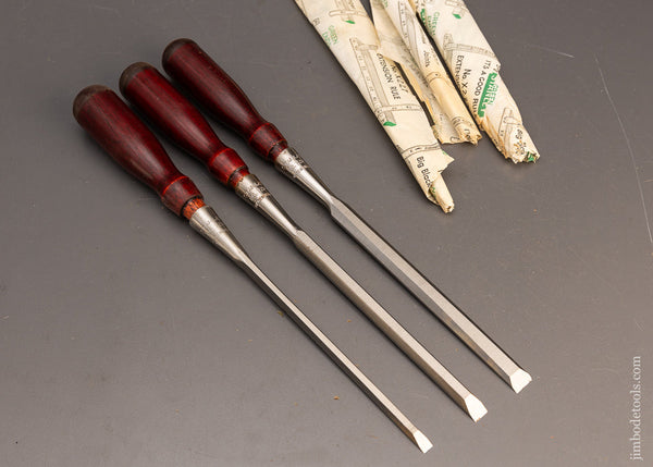 Mint in Wrappers New Old Stock Set of 3 STANLEY No. 720 Socket Firmer Chisels - 115784