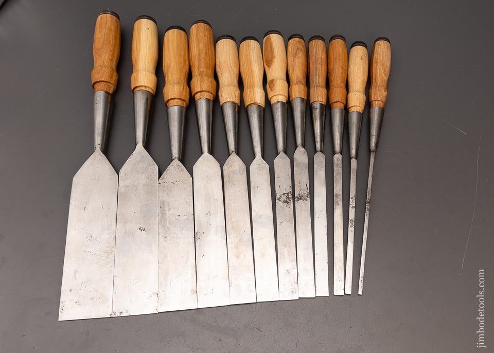 Fantastic Super Clean Complete Graduated Set of 12 P.S. & W. Socket Firmer Chisels - 115836 -