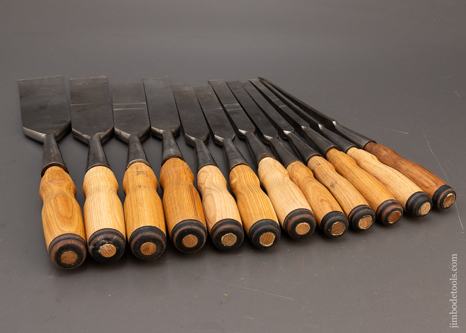 Fantastic Super Clean Complete Graduated Set of 12 P.S. & W. Socket Firmer Chisels - 115836 -