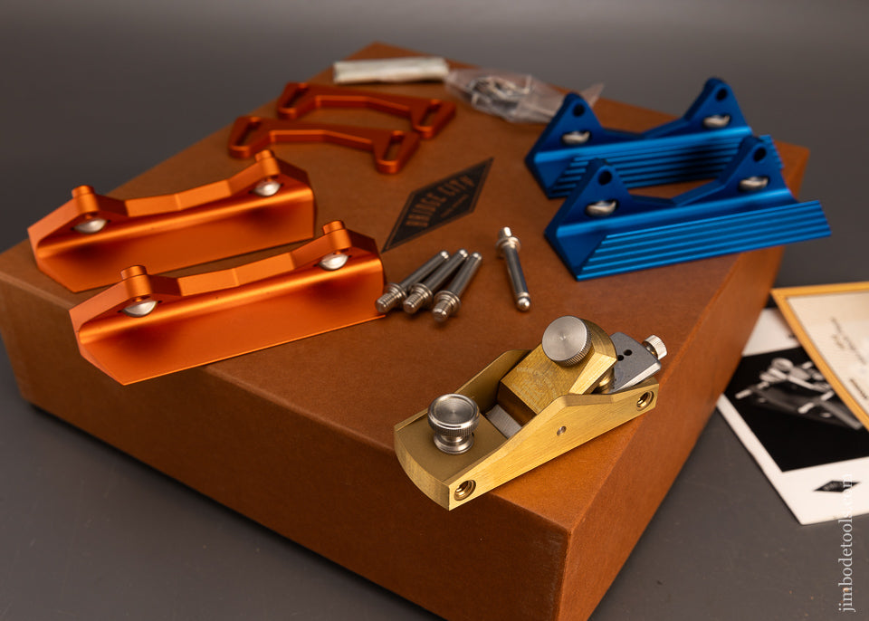 BRIDGE CITY TOOL WORKS HP-8 Brass Body Block Plane THE WORKS Mint in Box - 116160