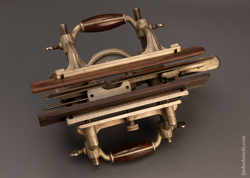 Extra Crisp STANLEY No. 55 Combination Plane with Set of 52 Cutters - 116320