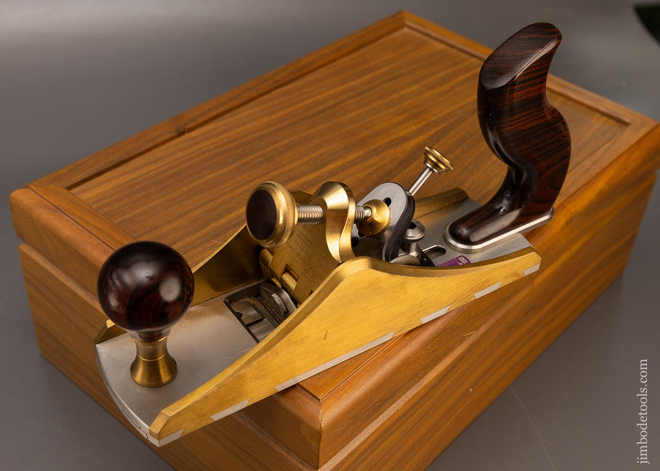 BRIDGE CITY TOOL WORKS VP-60 Variable Pitch Smooth Plane Near Mint & Unused in Walnut Presentation Case - 116345