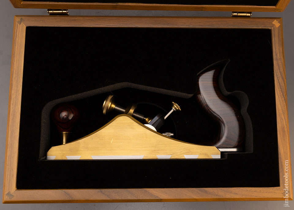BRIDGE CITY TOOL WORKS VP-60 Variable Pitch Smooth Plane Near Mint & Unused in Walnut Presentation Case - 116345 - AS OF MAY 20
