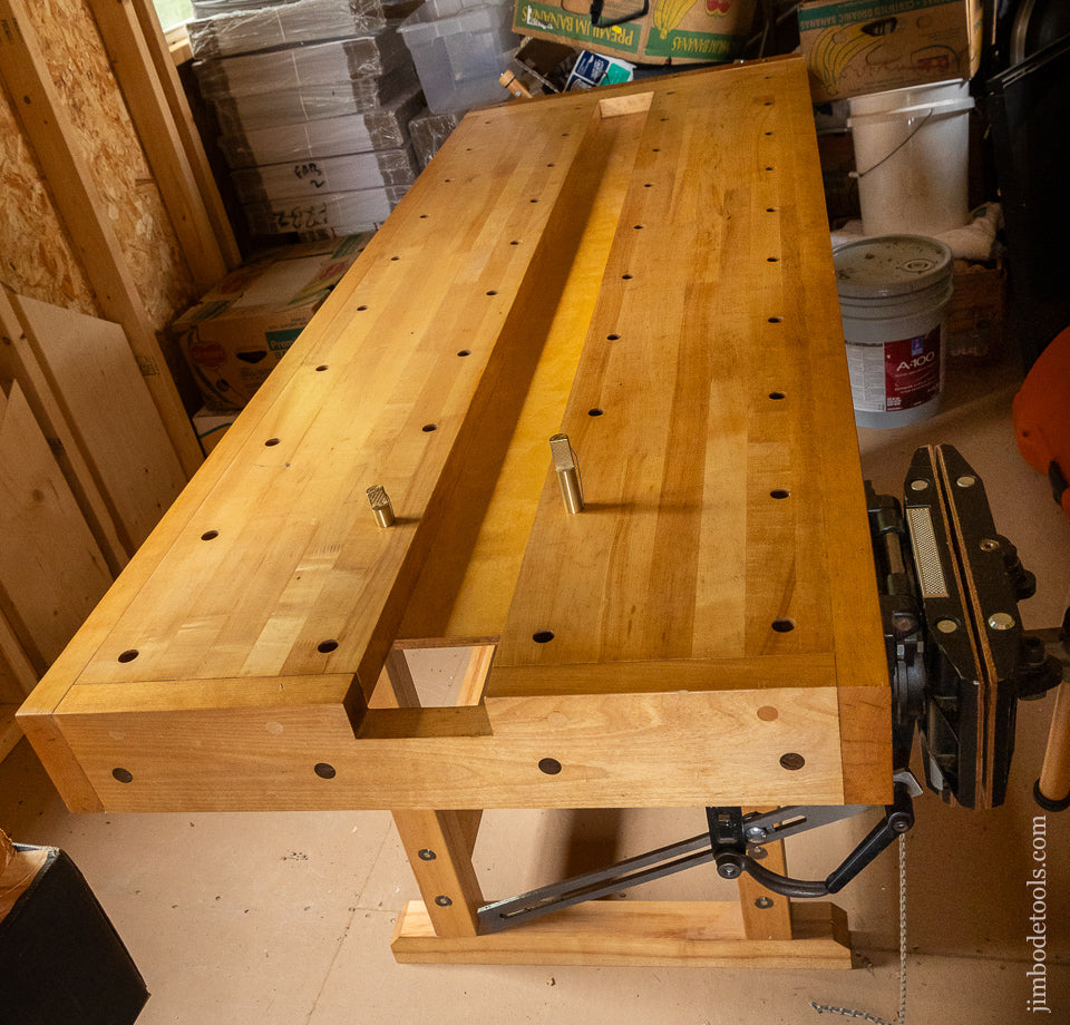 Massive LEE VALLEY VERITAS Work Bench with TUCKER Pattern Maker’s Vise & a Twin Screw Veritas Chain Drive Tail Vise - 116556 - AS OF JUNE 16