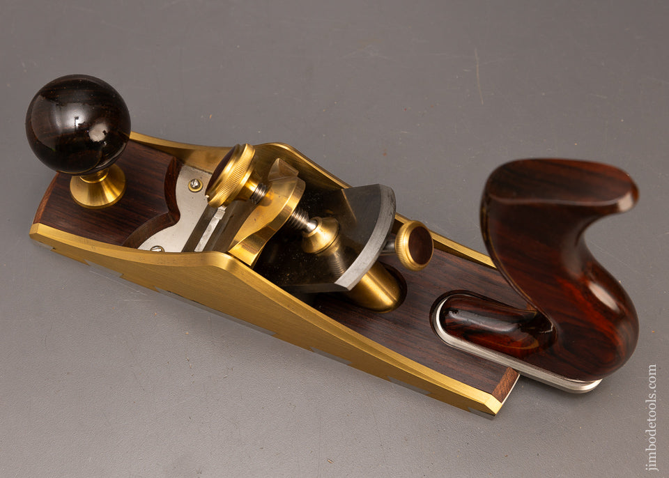 Phenomenal BRIDGE CITY TOOL WORKS No. CT-12 Bench Plane Mint in Walnut Box - 116641 - AS OF JUNE 30