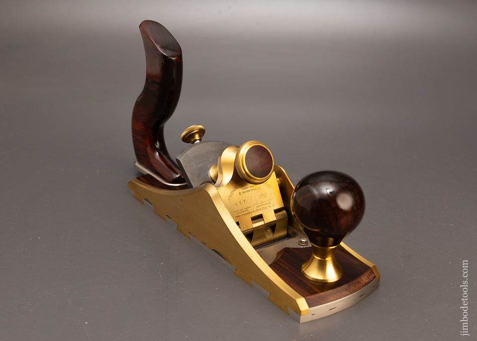 Phenomenal BRIDGE CITY TOOL WORKS No. CT-12 Bench Plane Mint in Walnut Box - 116641 - AS OF JUNE 30
