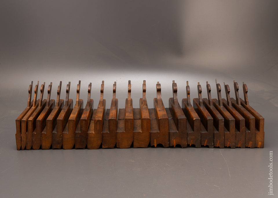 Excellent Set of 21 Moulding Planes by GILLET (WM. Ca. 1830-60 Bristol) + 116821