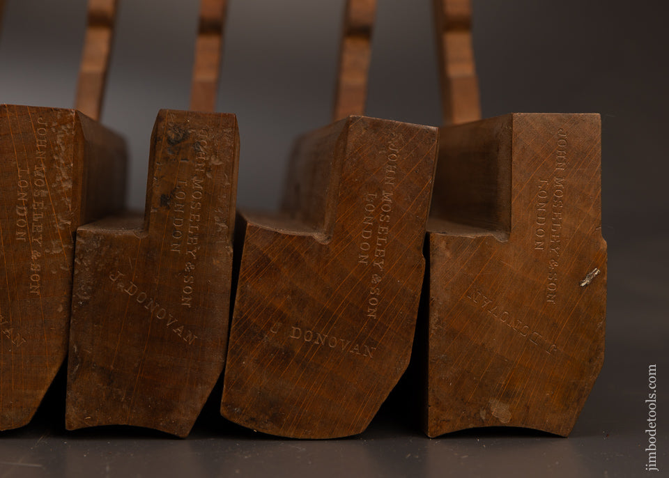 JOHN-MOSELEY-&-SON-LONDON-Skewed-Set-of-18-Hollow-&-Round-Moulding-Planes-117530
