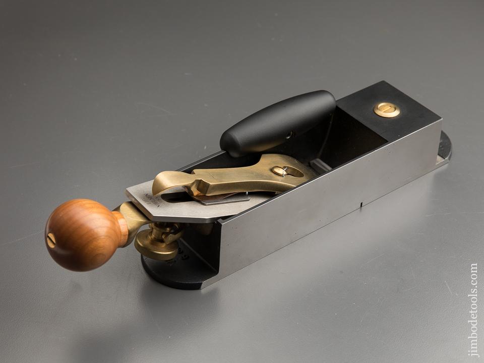 Outstanding! LIE-NIELSEN No. 9 Mitre Plane with Hot Dog - 88247