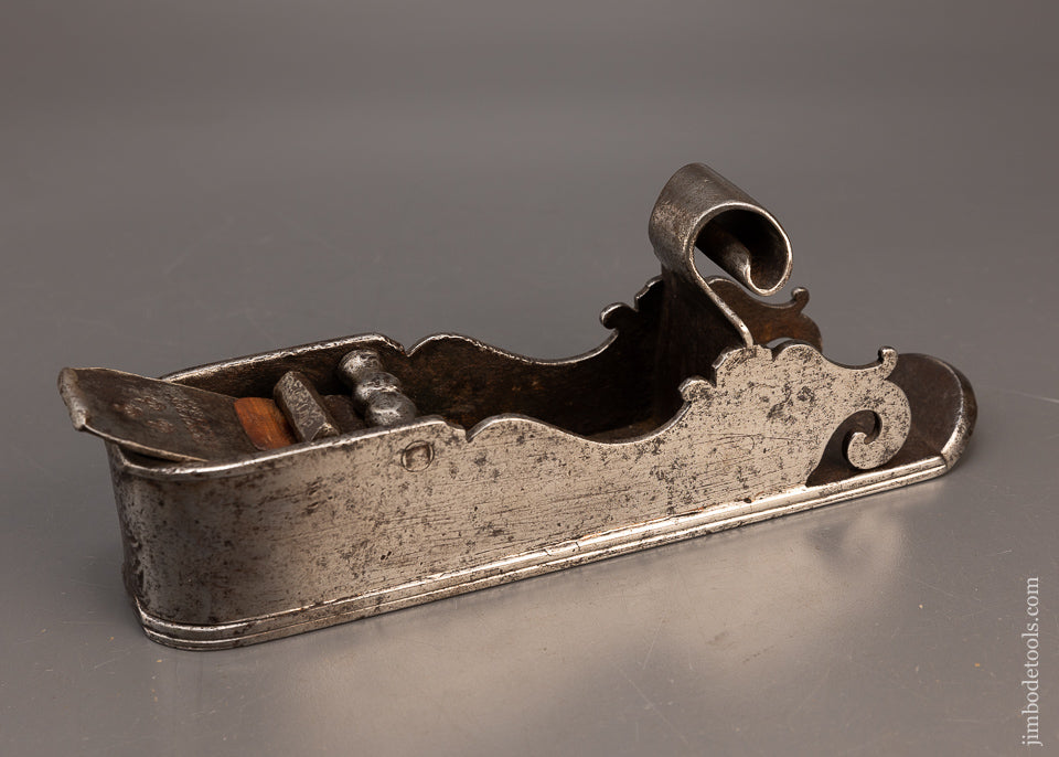 Astonishing 16th or 17th Century Smooth Plane - EXCELSIOR 116665 - AS OF JUNE 18