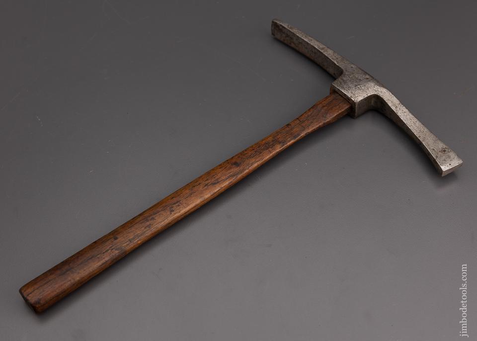 Interesting Early Specialty Hammer - 101092