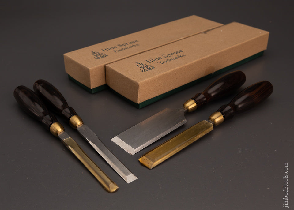 BLUE SPRUCE TOOL WORKS Set of 4 Dovetail Chisels with African Blackwood Handles in Boxes - 102826