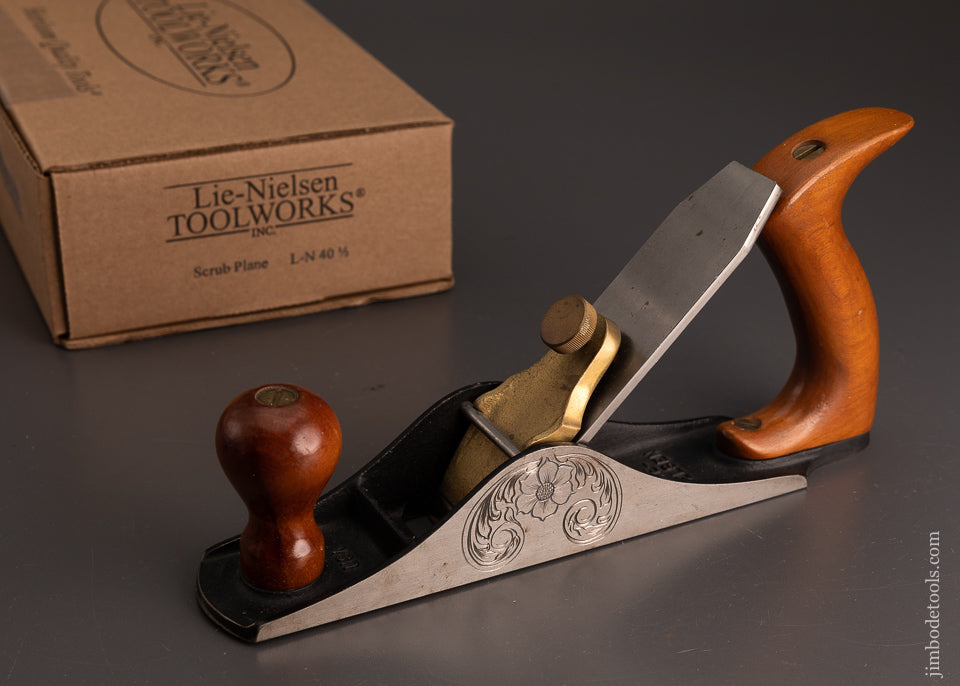 LIE NIELSEN No. 40 1/2 Scrub Plane with Engraved Side - 103739