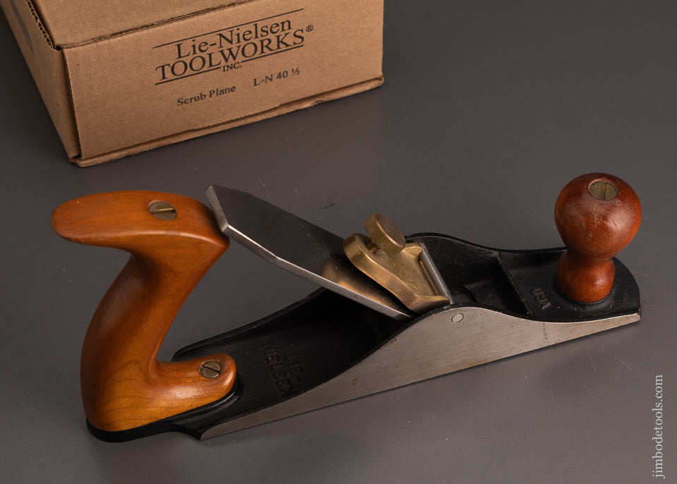 LIE NIELSEN No. 40 1/2 Scrub Plane with Engraved Side - 103739