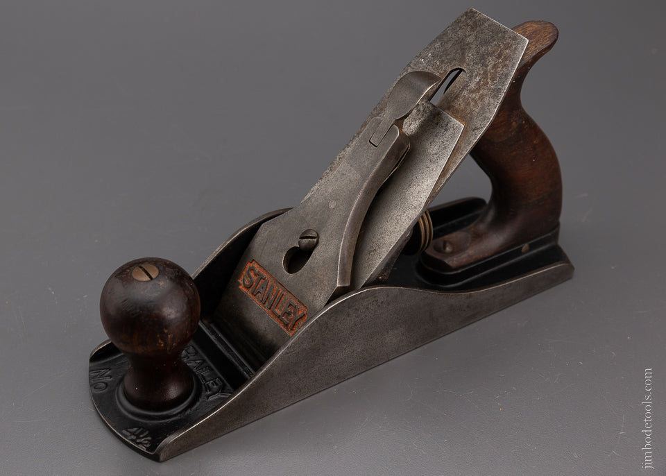 Great STANLEY No. 4 1/2 Jumbo Smooth Plane - 104312