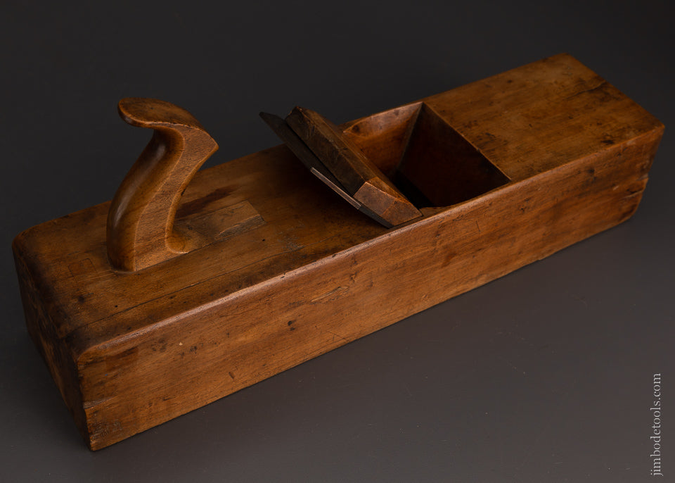 Massive 4 1/2 x 18 Inch Smooth Plane - 106298