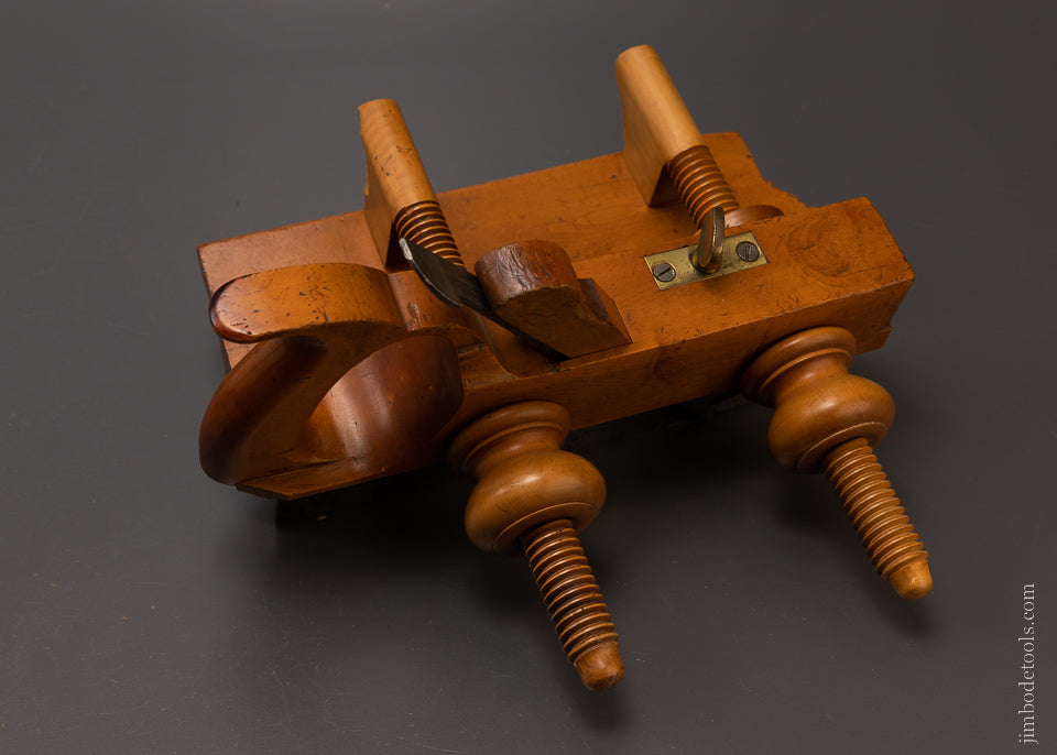Fine GREENFIELD TOOL CO. Solid Boxwood Screw Arm Plow Plane - 107155