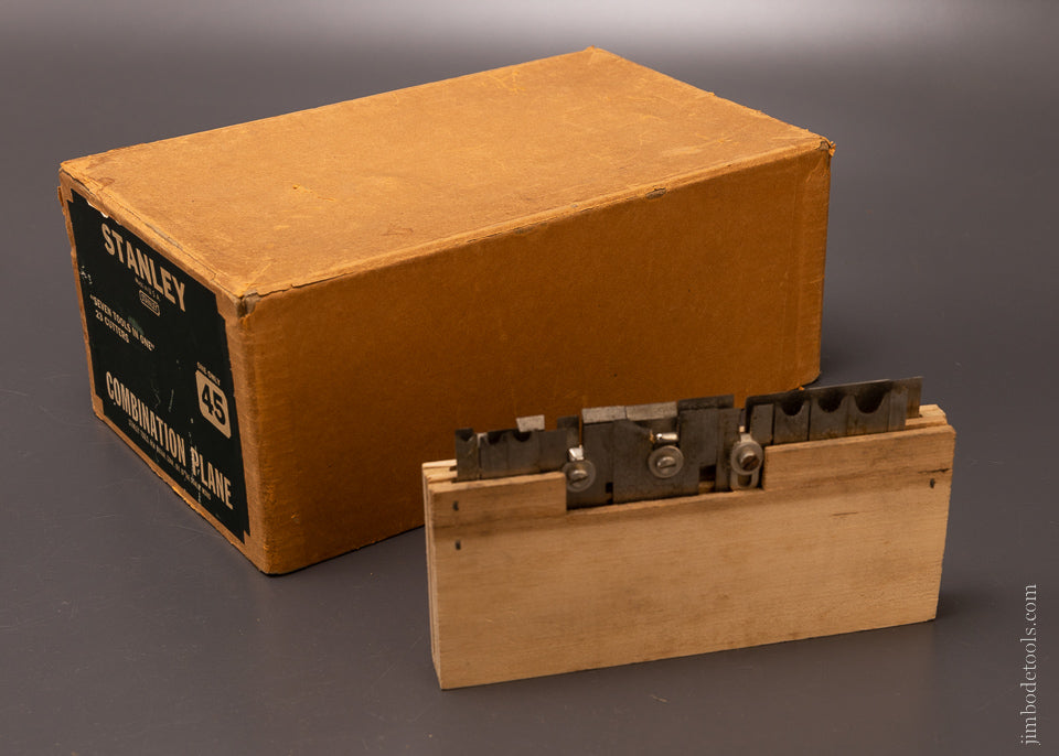 STANLEY No. 45 Combination Plow Plane Dead Mint 100% Complete in Box - 107193