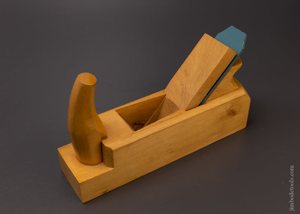 Mint Unused Horned European Smooth Plane - 107252