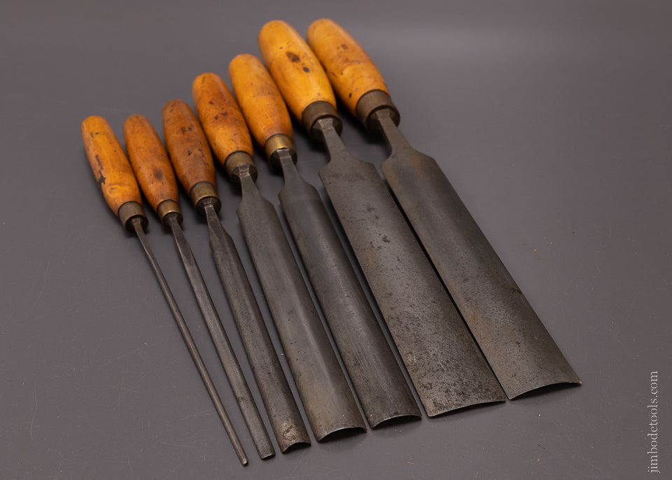 7 Fine Boxwood Handled Long Thin Paring Gouges by C. NURSE - 107363
