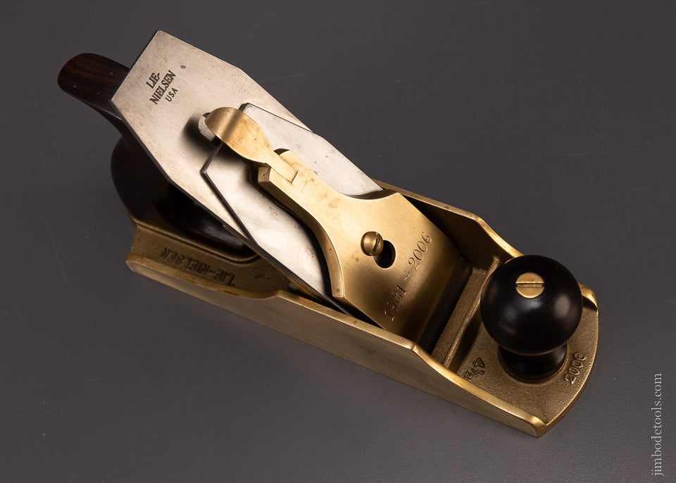 Rare Limited Edition LIE NIELSEN No. 4 1/2 JUMBO Smooth Plane with Rosewood Handles - 107615