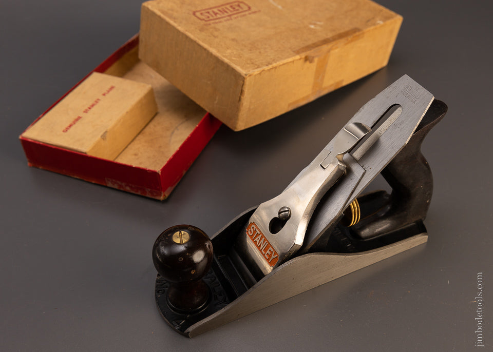 STANLEY No. 4 Smooth Plane Used, but Fine in Display Box - 107651