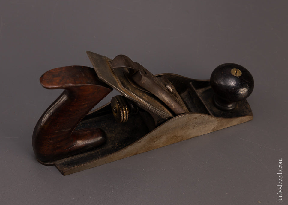 Fine STANLEY No. 4 Smooth Plane Type 2 with Solid Nut, Solid Cap - 107808