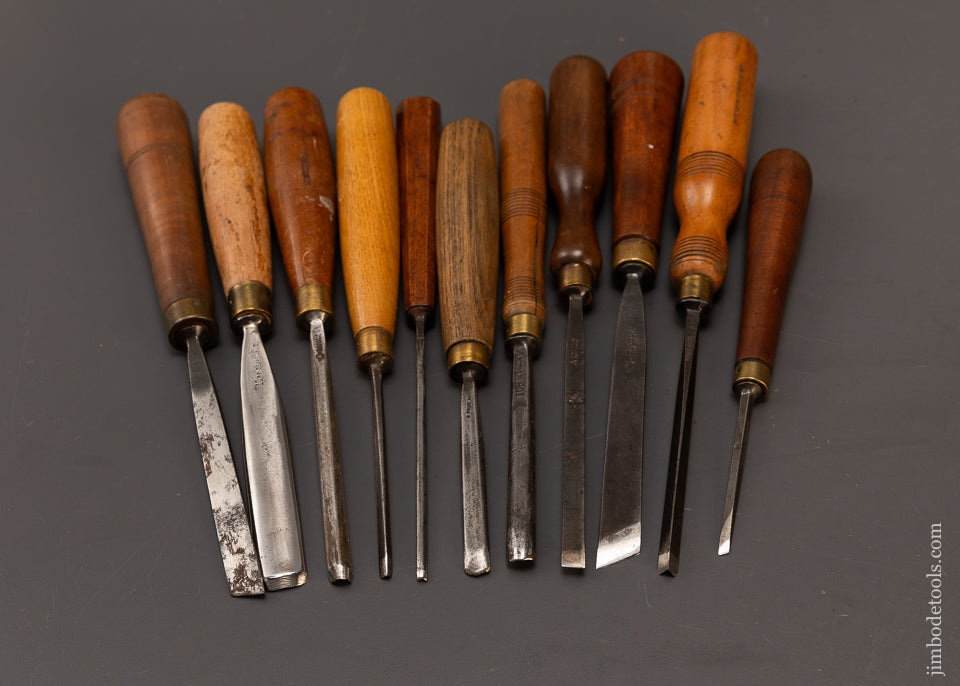 Good Set of 11 ADDIS Carving Chisels - 108826