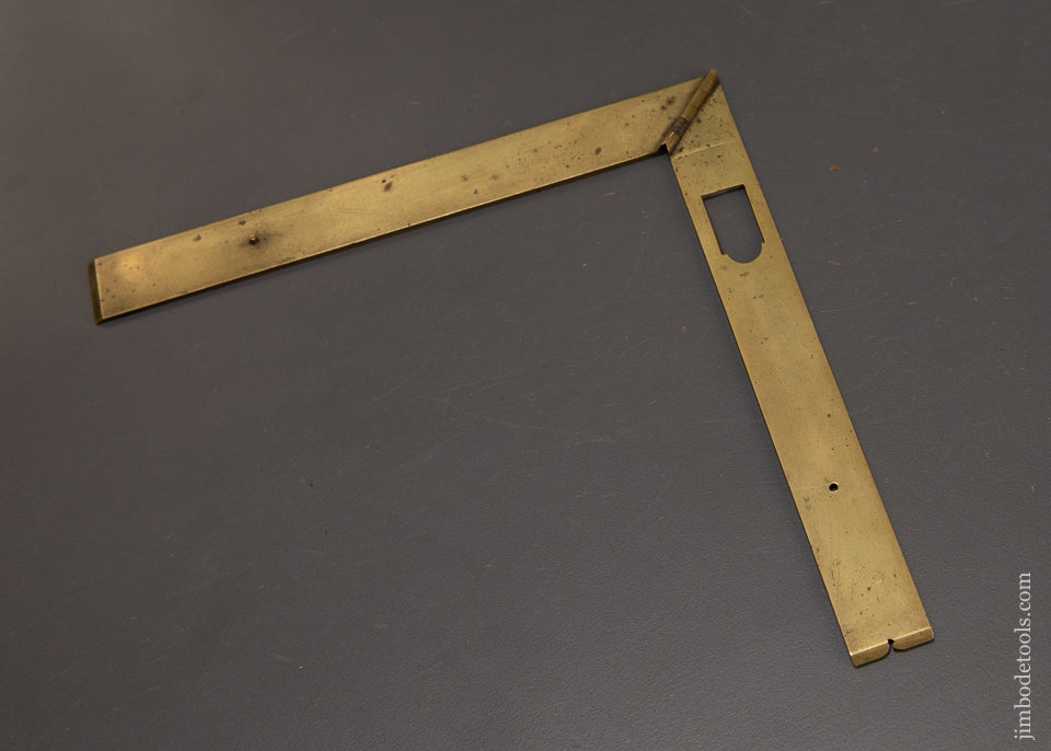 Folding Plumb Level & Square ca. 1730-53 by MICHAEL CADOT - 108969
