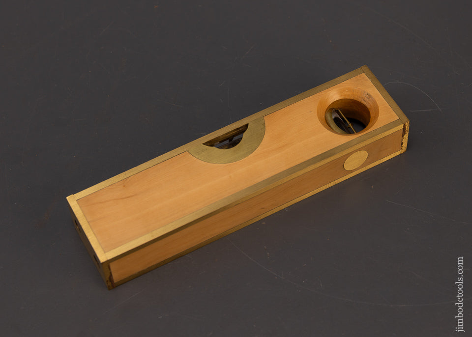 Solid Boxwood Stratton Level by BARRY WEAVER - 109300